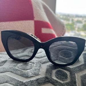 Kate Spade New York
5th Ave Cat-Eye Sunglasses